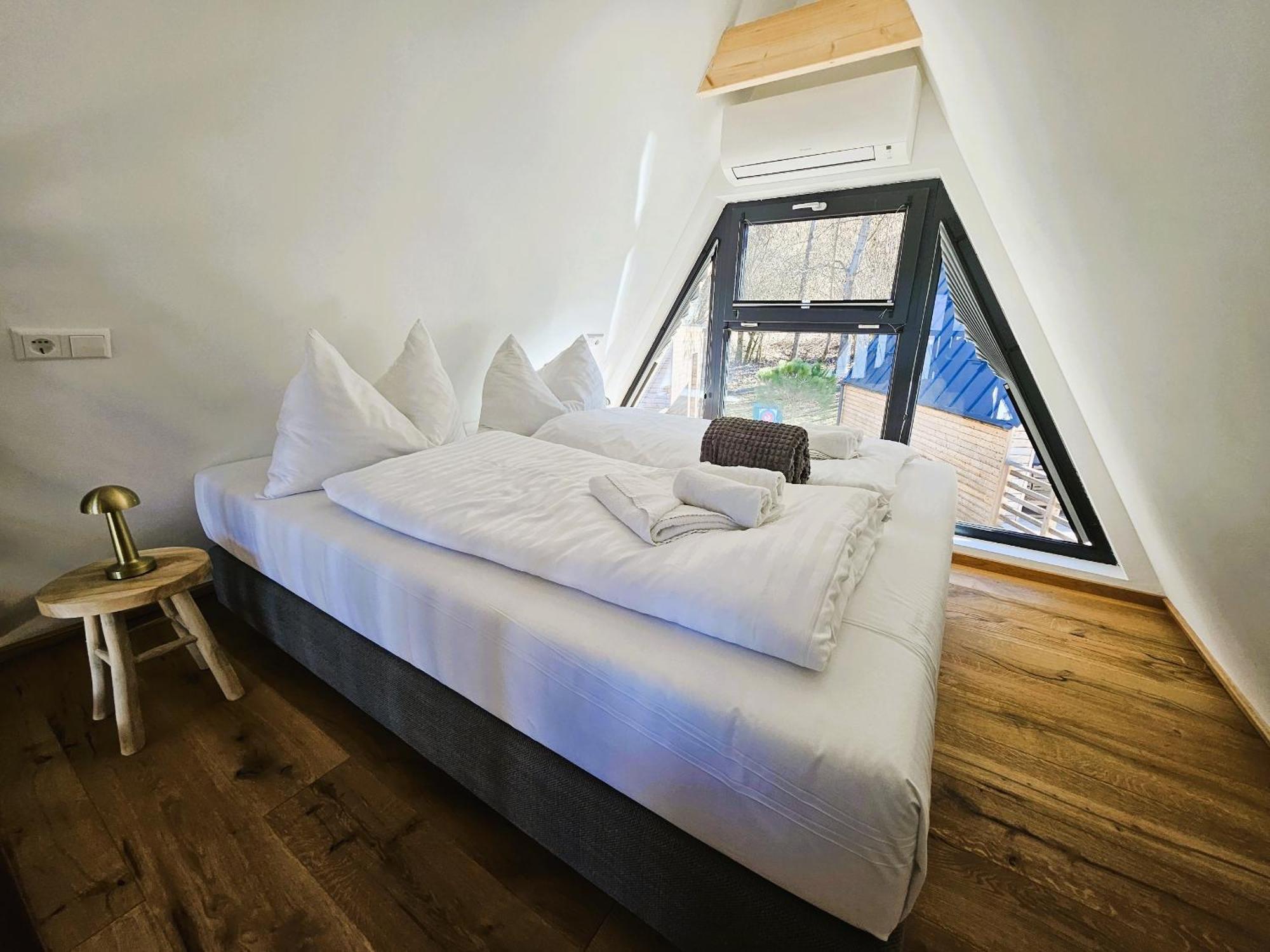Mountains & Lakes - Chaletdorf & Appartements Villach Exteriör bild